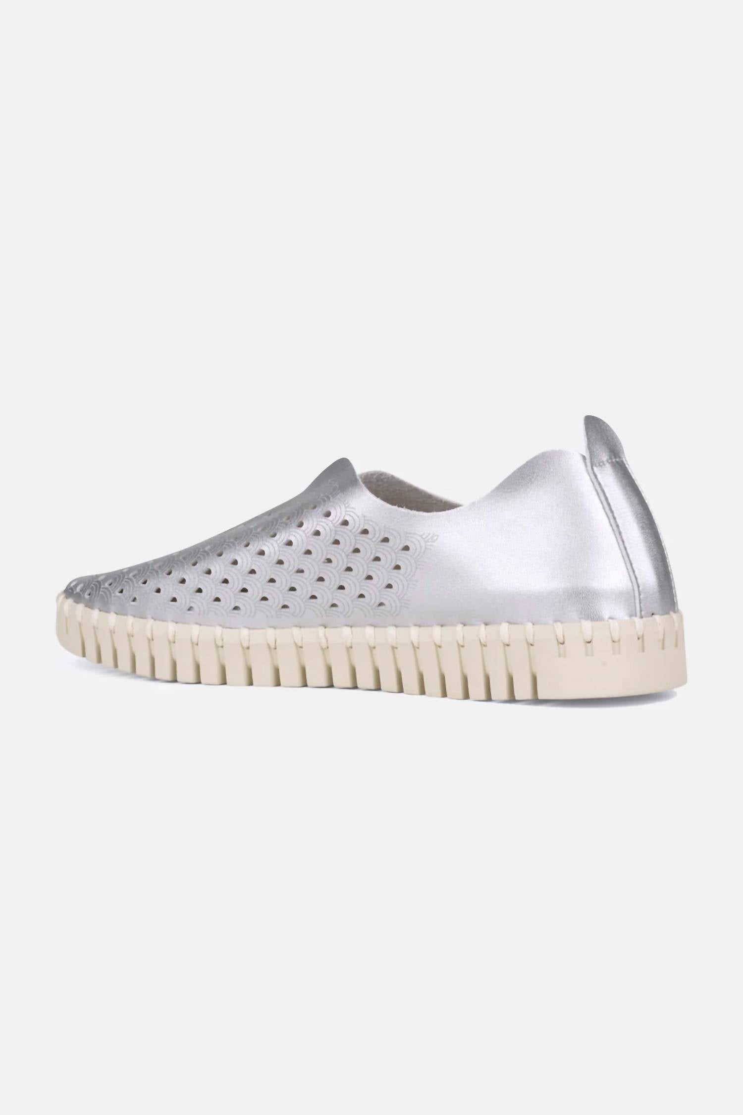 Women's Go On Slip On Shoes In Silver