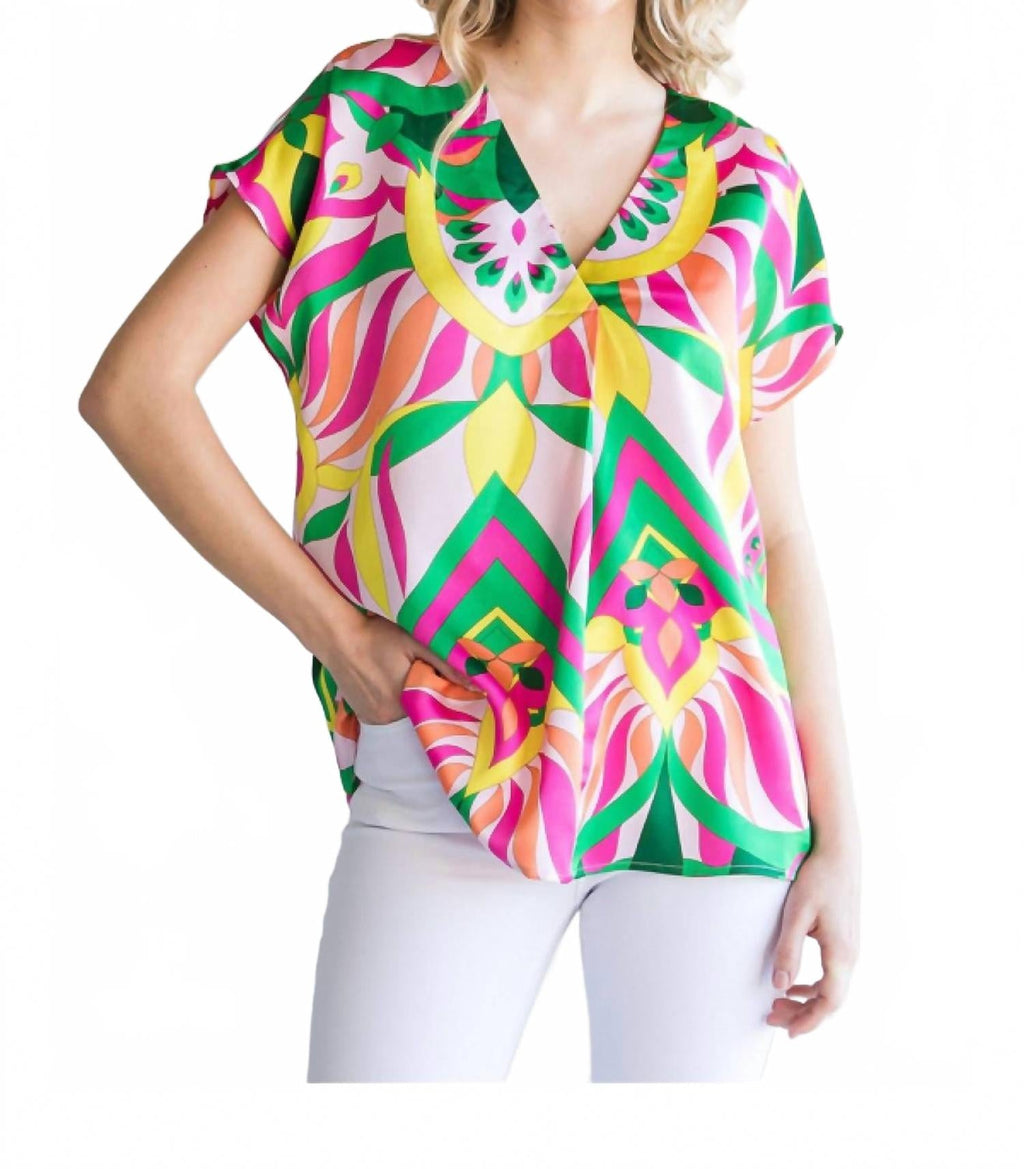 Mix Print Top With A V-Neckline & Short Curved Sleeves In Bright Pink