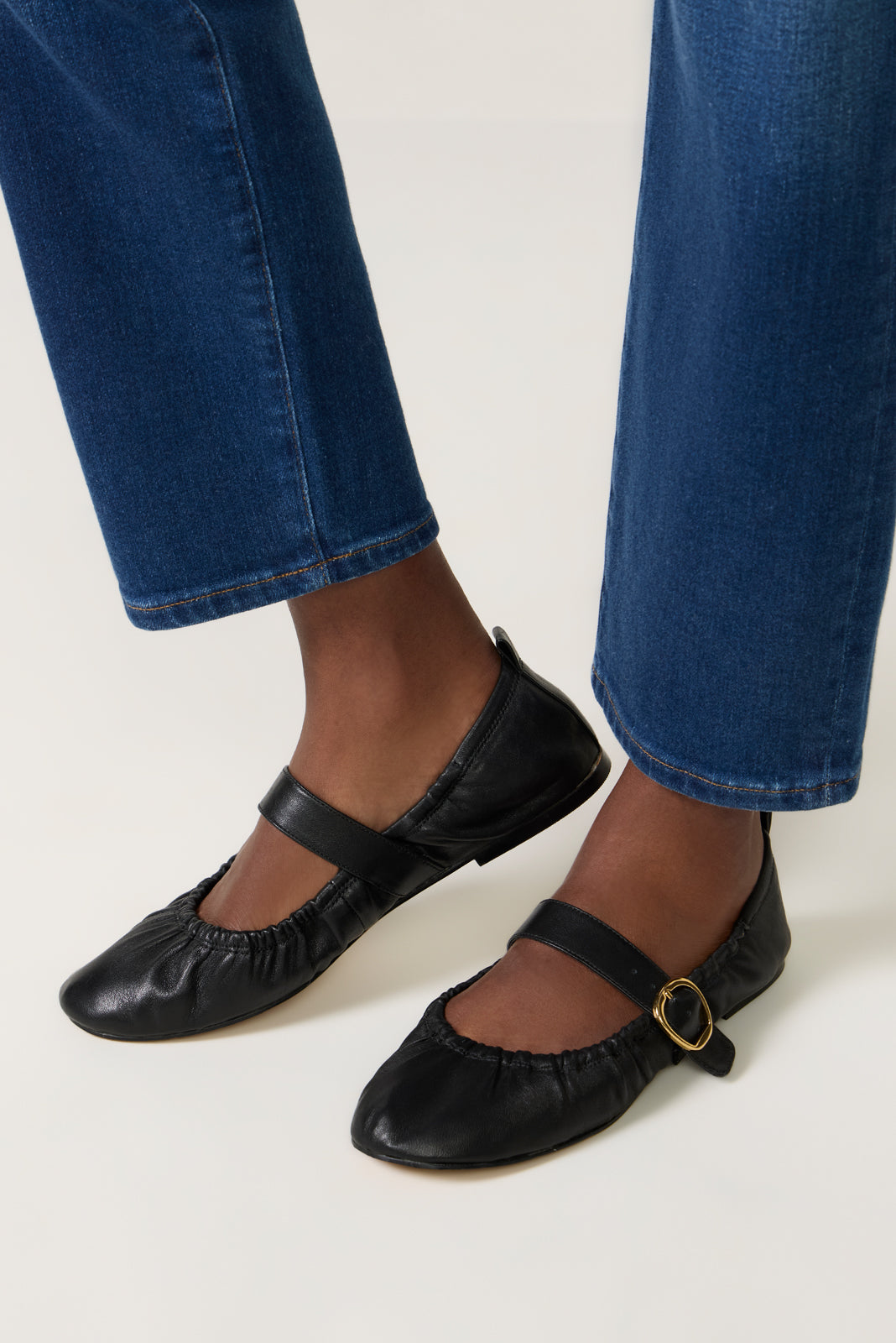 Women's Caely Flat
