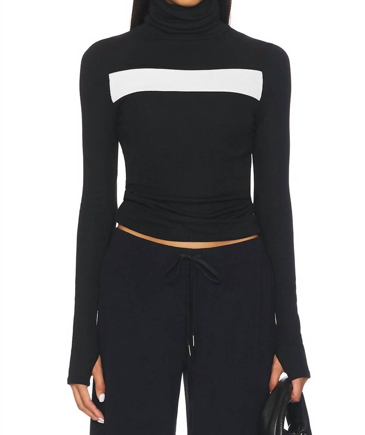 Lennon Rib Turtleneck Top In Black/white