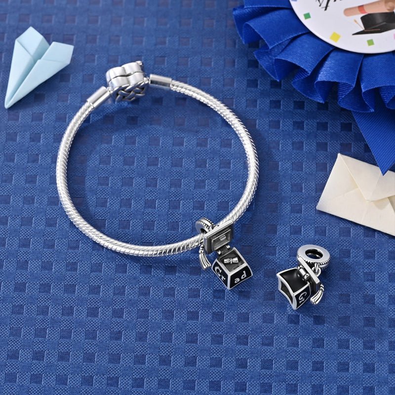 Graduation Cap Opening Dangle Charm