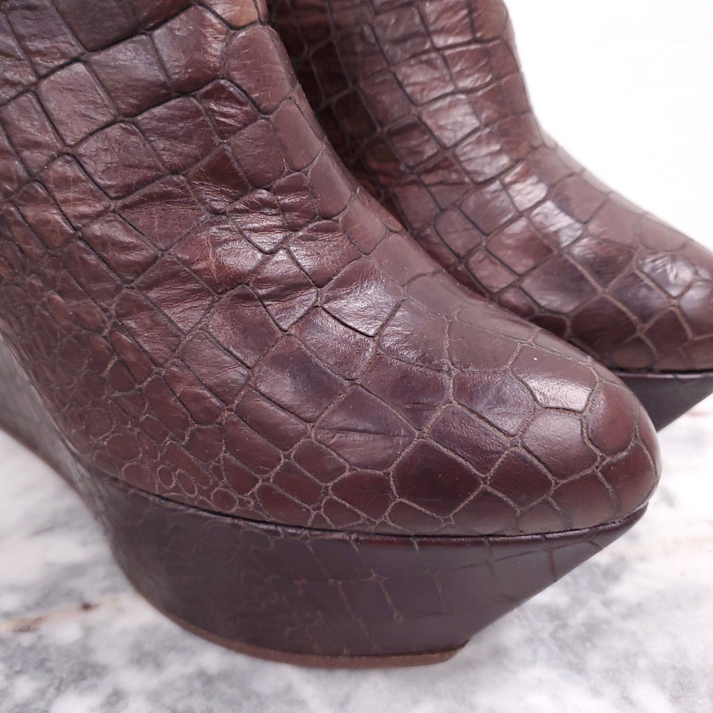 CASADEI BROWN CROCODILE PLATFORM HEELED BOOTIES ( $1485) - SIZE 10