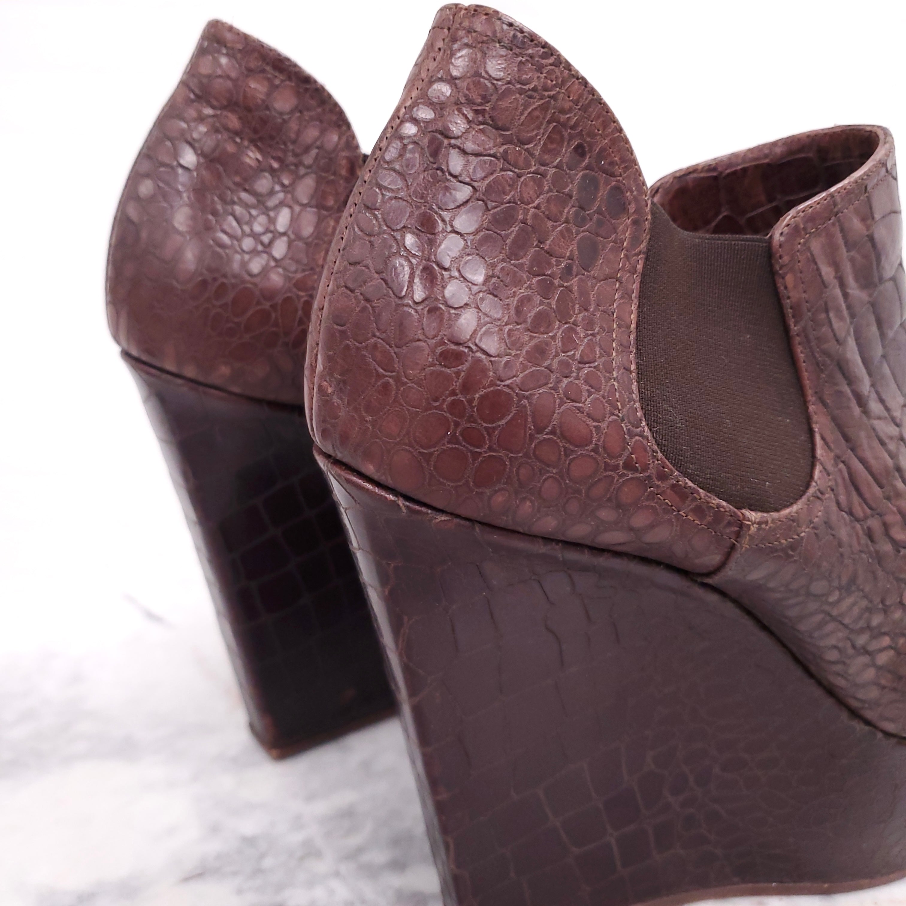 CASADEI BROWN CROCODILE PLATFORM HEELED BOOTIES ( $1485) - SIZE 10