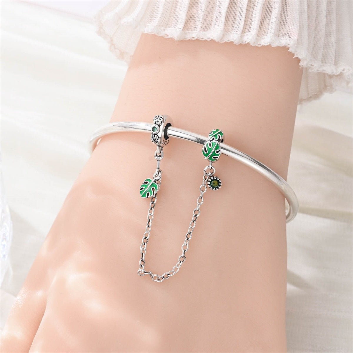 Monstera Leaf Safety Chain Charm
