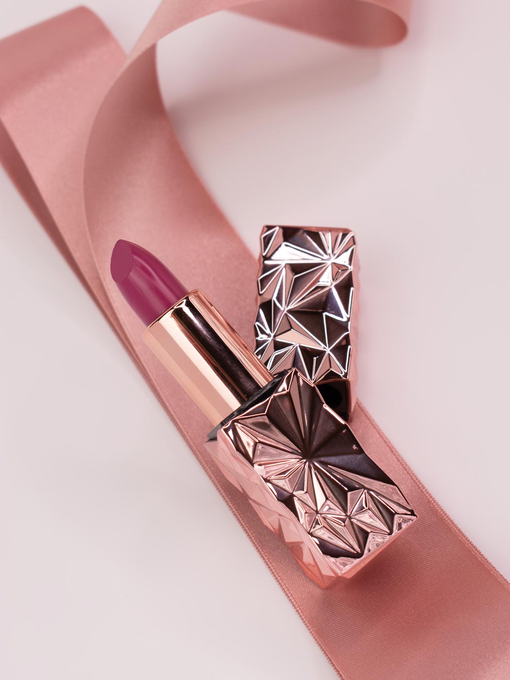 MOUTH OFF! Lipstick Lipped