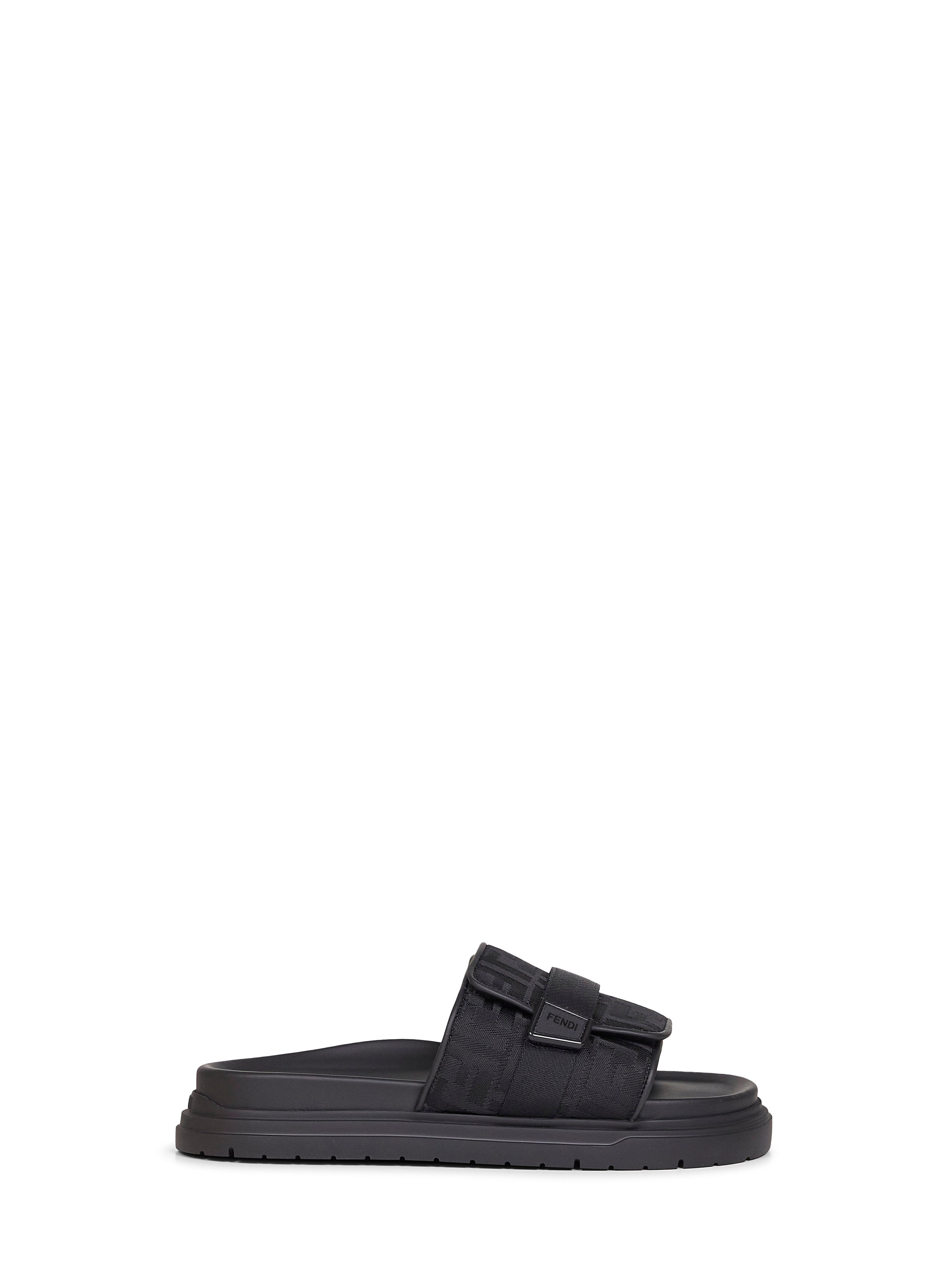 Fendi Men Black Fendi Chunky Slides