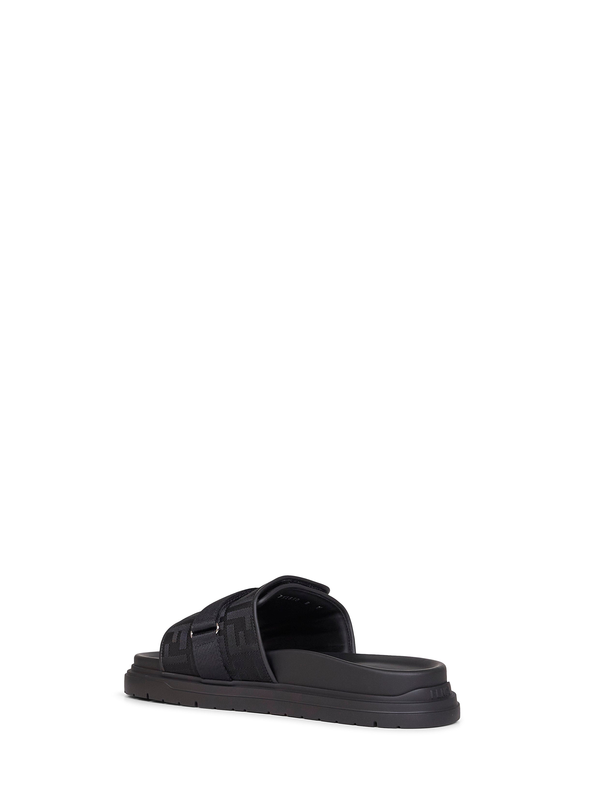 Fendi Men Black Fendi Chunky Slides