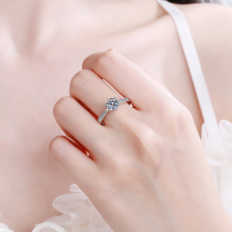 Pangama Classic Solitaire Moissanite Ring