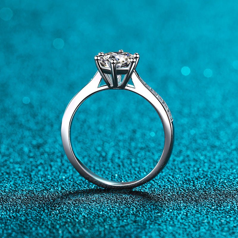 Pangama Classic Solitaire Moissanite Ring