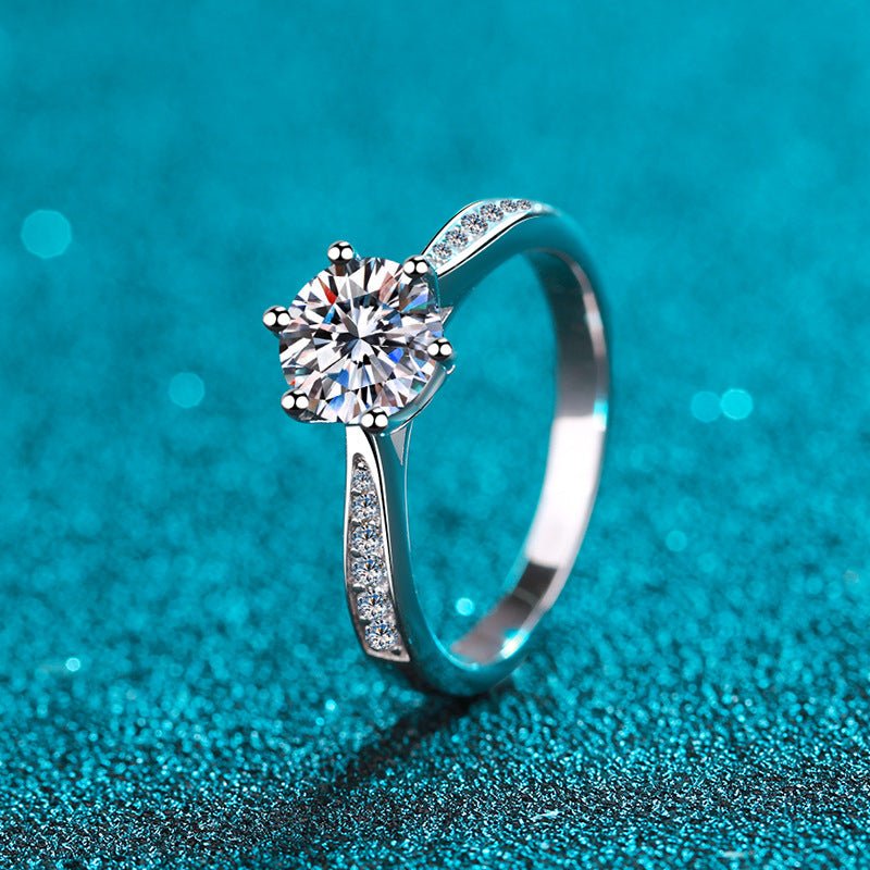 Pangama Classic Solitaire Moissanite Ring
