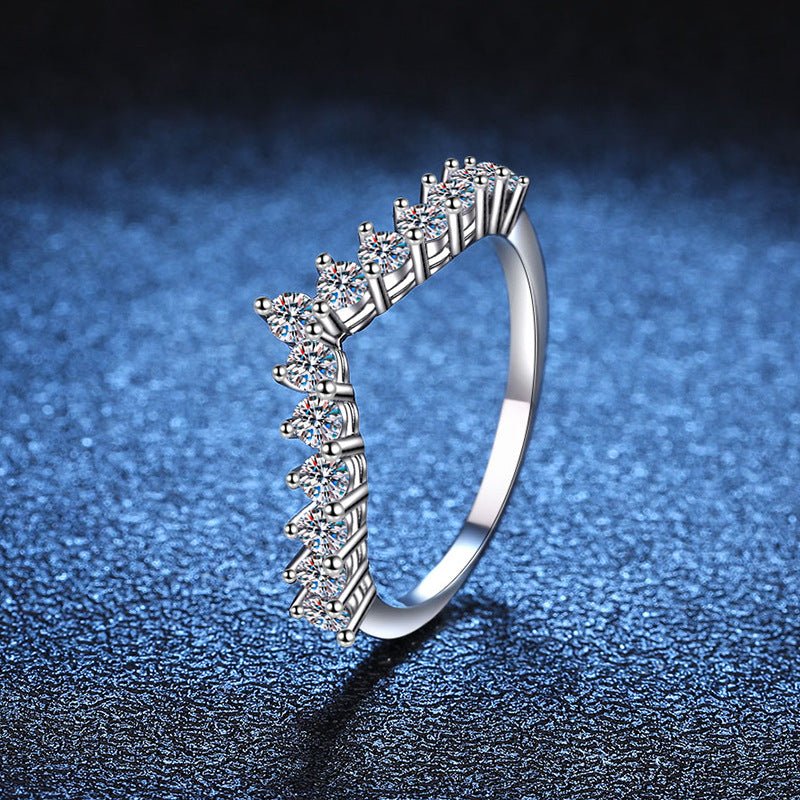 Pangama Crown Gleam Moissanite Ring