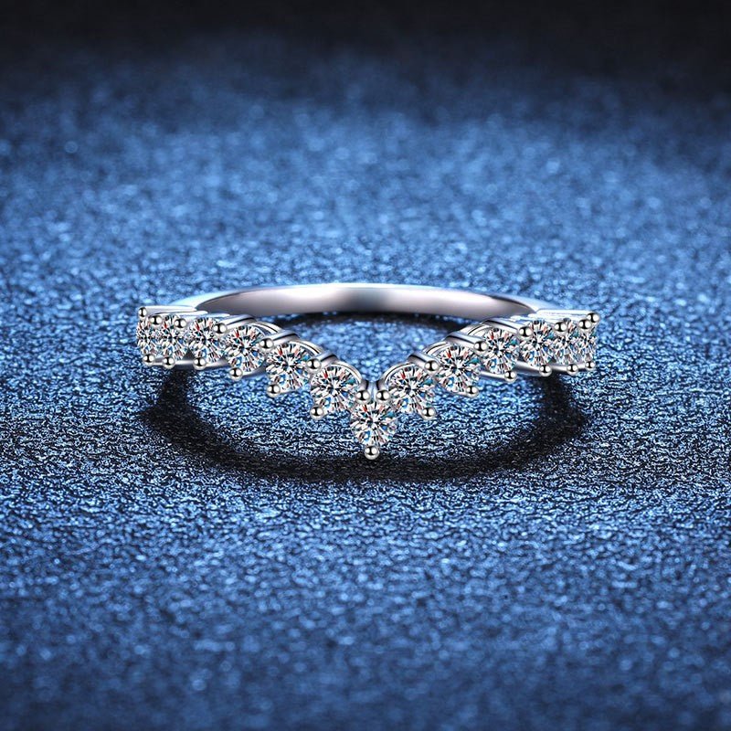 Pangama Crown Gleam Moissanite Ring