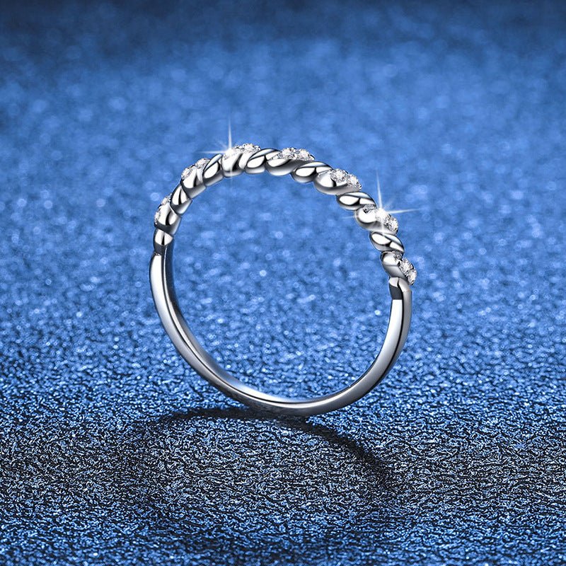 Pangama Twisted Elegance Moissanite Band