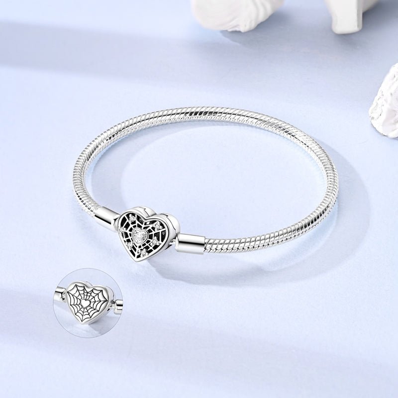 Sparkling Heart Clasp Snake Chain Bracelet