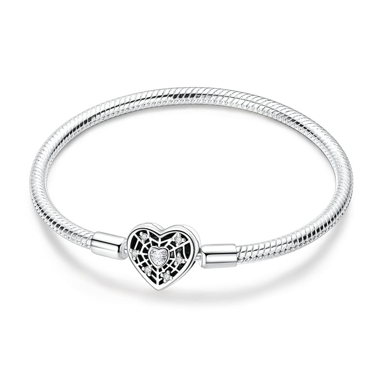 Sparkling Heart Clasp Snake Chain Bracelet