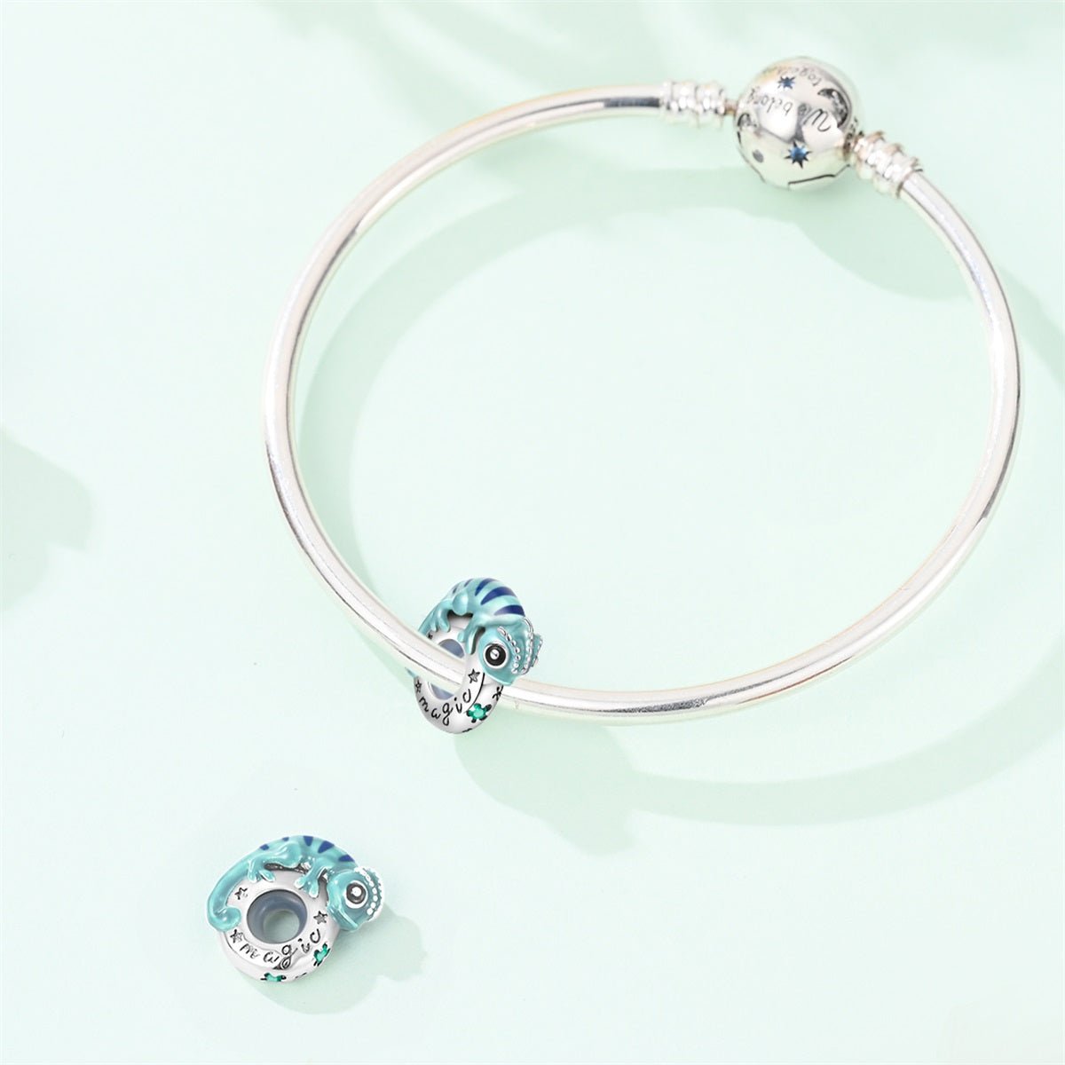Thermochromic Magic Chameleon Color-Changing Charm